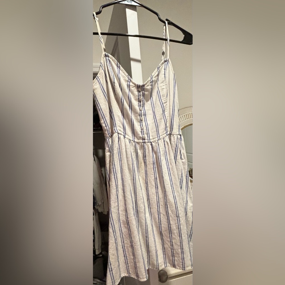 ABERCROMBIE AND FITCH DRESS